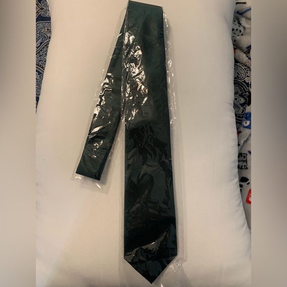 Classic Green Tie - Picture 1 of 3
